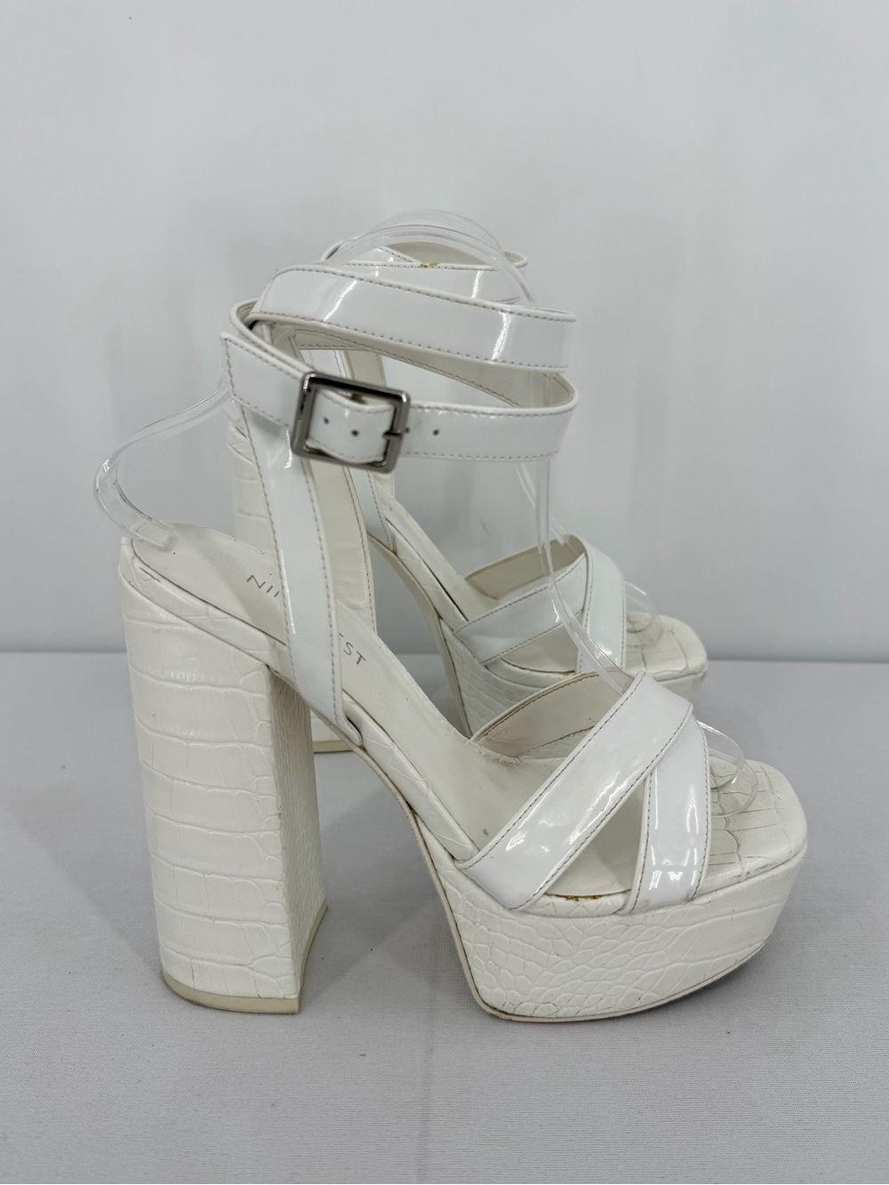White croc embossed chunky block patent strappy platform heels 7.5 party bridal